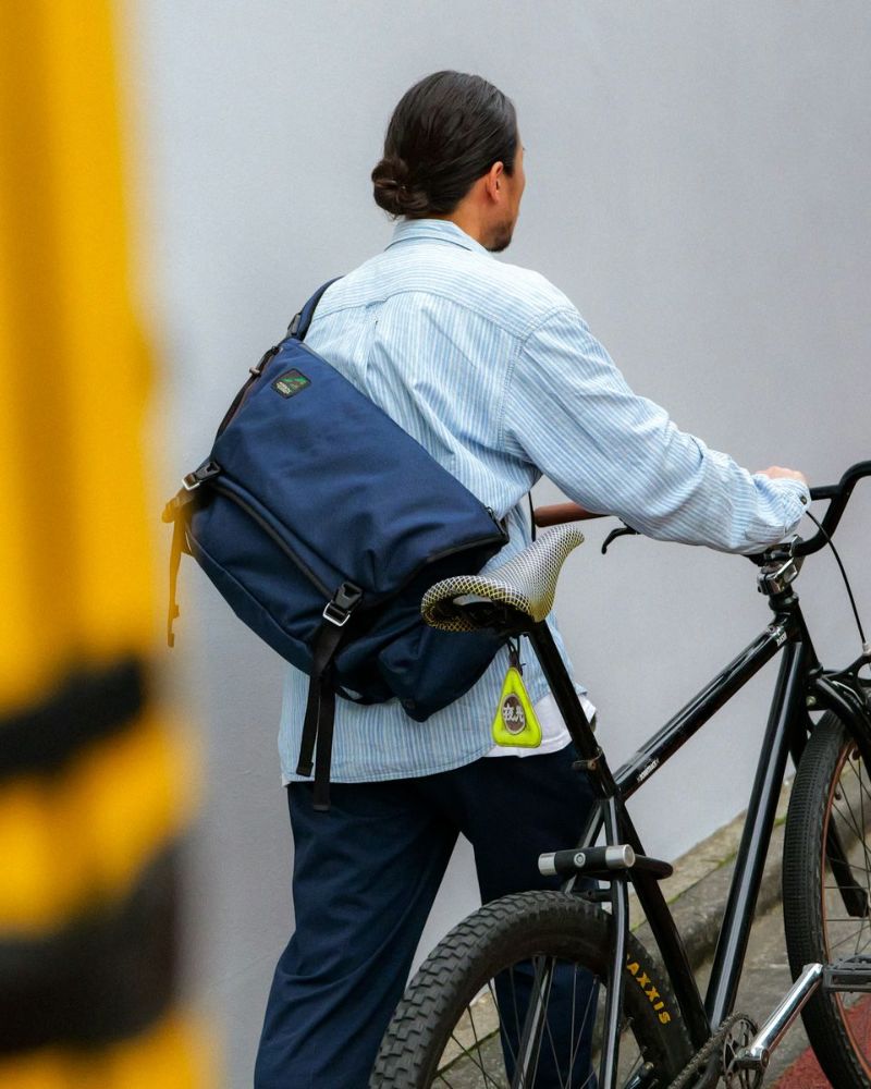 330×1100D CORDURA STANDARD SERIES MESSENGER / CAMEL