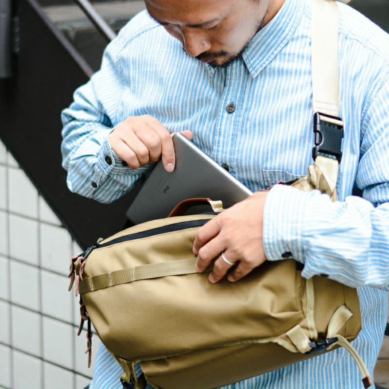 305d CORDURA DOBBY 305D MESSENGER BAG/KHAKIコーデュラドビー305D メッセンジャーバッグ – AS2OV